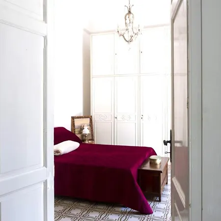 Residenza Del Corso ゲストハウス トラーニ