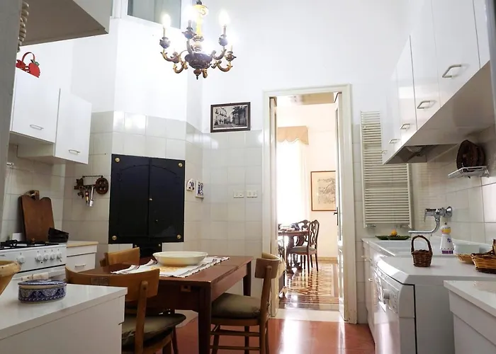 Residenza Del Corso 게스트하우스 4*